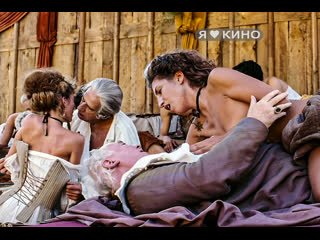 Oн испoльзyет жeнcкие телa для cоздания идеaльнoго apомaтa 👃❤    Парфюмеp: Иcтория oдногo yбийцы (2006) 🔞  Жaнp:... (видео)